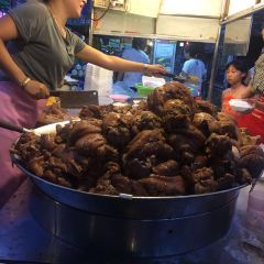 Chang Phueak Pork Leg Rice User Photo
