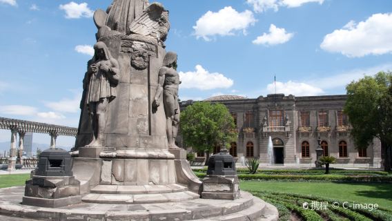 墨西哥城人類學博物館+索馬亞博物館+查普爾特佩克城堡一日遊