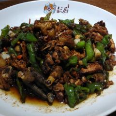PENG CHU ZHU TI CAN TING User Photo