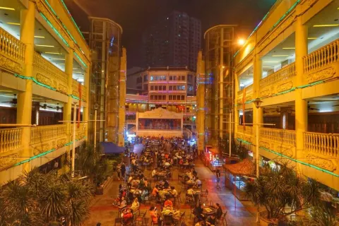 Sotte Porticos Streets Maikou
