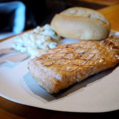 Santa's Salmon Place User Photo