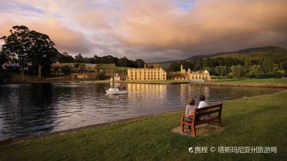 Port Arthur, Richmond & Tasman Peninsula Day Tour 