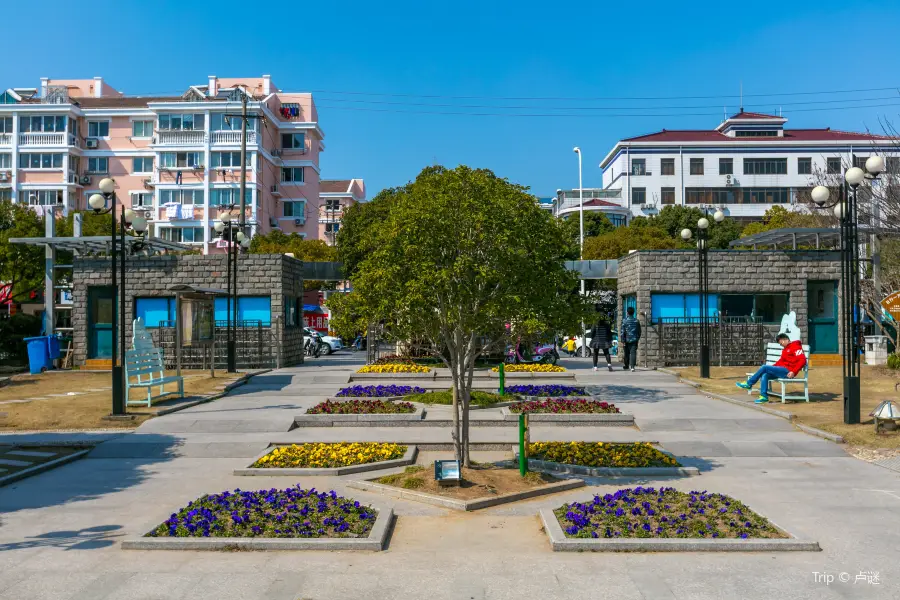 Ziwei Park (North Gate)