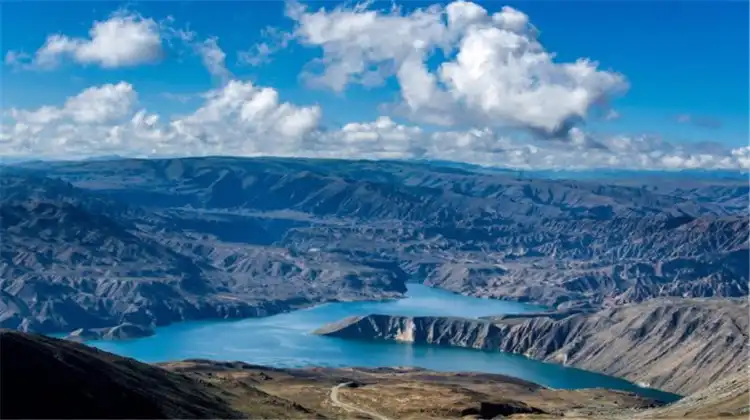 Hotels near Yellow River Grand Canyon Scenic Area
