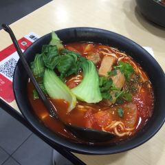 LI XIAN SHENG JIA ZHOU NIU ROU MIAN DA WANG HAN KOU HUO CHE ZHAN DIAN 여행 사진