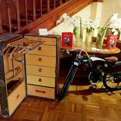 Maxim's DE PARIS User Photo