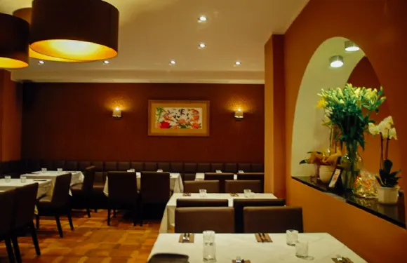 Peony Lounge