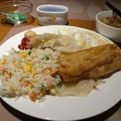 JIAO ZUO SHI YING BIN GUAN ZHONG CAN TING User Photo