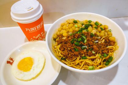 秦云老太婆摊摊面(全国总店)