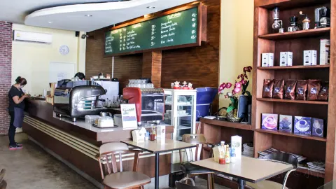 Easy Cafe by Relax Coffee in เมืองกระบี่