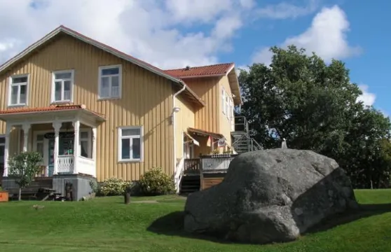 蒙可伯格司徒格爾灣德拉姆旅館