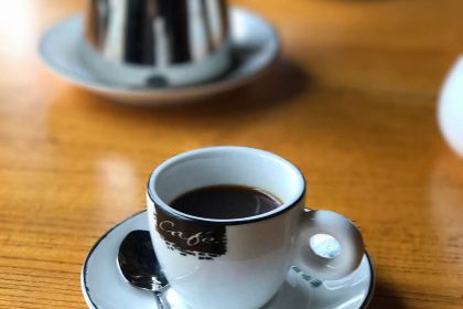 岸香咖啡(當塗二店)