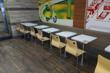 华莱士(首一店)