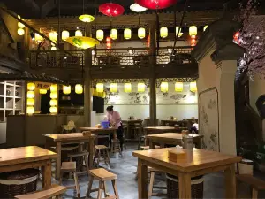 鱼美人炉火烤鱼(兰花城店)