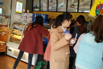 一鸣真鲜奶吧(武义金灿财富店)