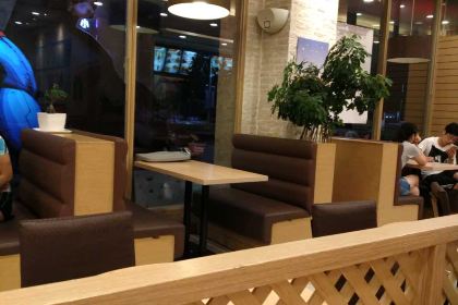 德克士(泗水金泉店)