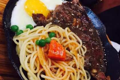 Benteng Steak (haiyanqiyuanshangyejiecanting)