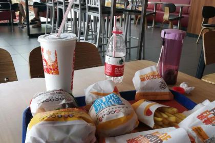 汉堡王(亨源通世纪广场店)