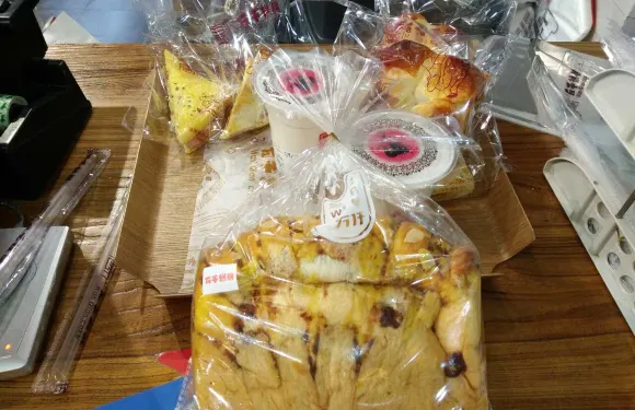 萬千糕餅(利民西路店)