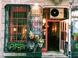 Cafe Camelia