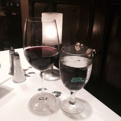 Ruth's Chris Steak House - Woodland Hills 여행 사진