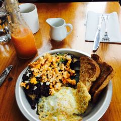 Chadwick's Craft Kitchen & Bar 여행 사진