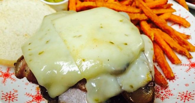 Razz's Breakfast Bar and Grill