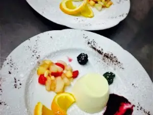 LA PERLA Cucina Bar Pizzeria