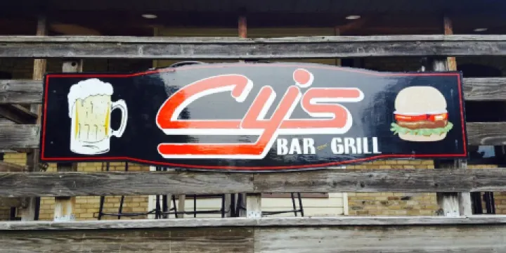Cy's Bar and Grill