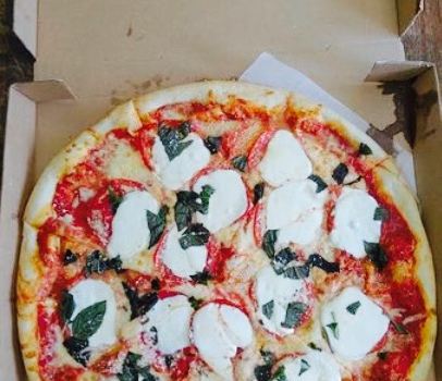 Anna's Pizza