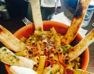 Luna Rossa Italian Restaurant Cafe & Bar