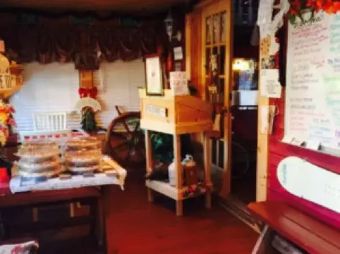 Vermont Apple Pies Bakery