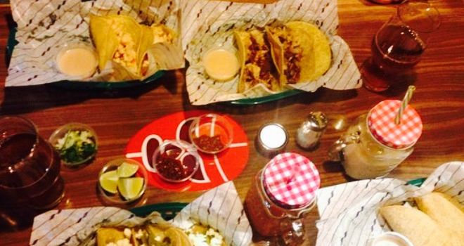 Taqueria & Cantina La Lucha