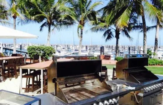 Latitude 21 Restaurant and Bar