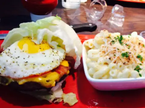 Red Robin Gourmet Burgers and Brews