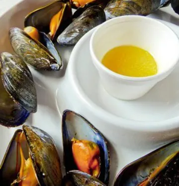 D & T Seafood & Restaurant