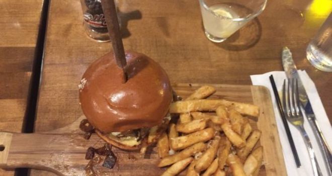 Pub Americana
