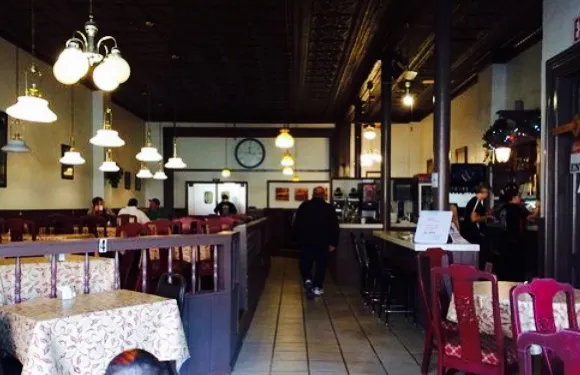 Courthouse Grill & Pub