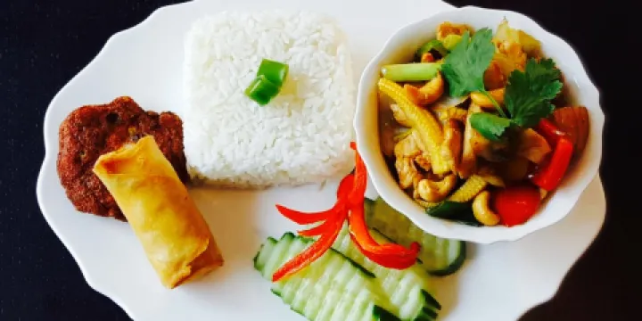 Sumai Sushi thai saeb