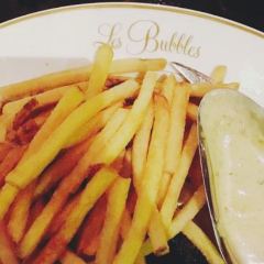 Les Bubbles Steakhouse User Photo