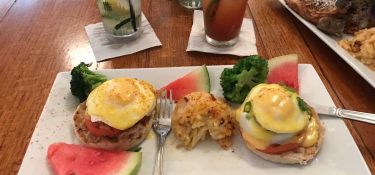 No Frill Bar And Grill