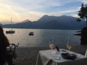 Varenna Caffè Bistrot