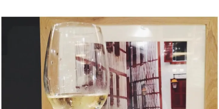 Une Bouteille a la Nive