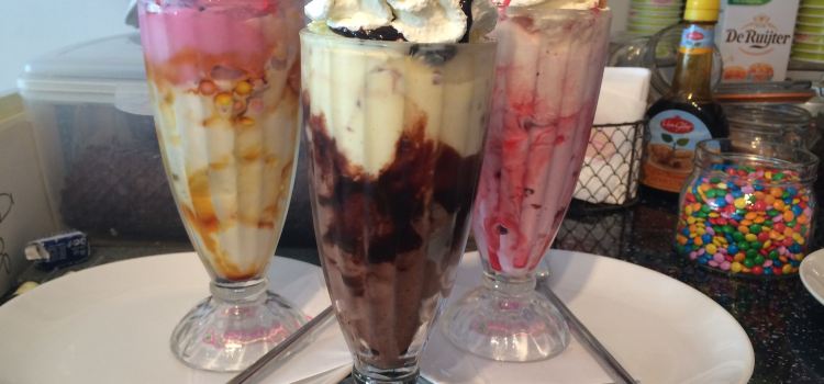 Scoops