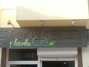 Canela Y Hierbahuerto