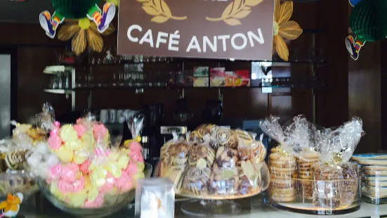 Cafe Anton Confectionery | Cakes & Cookies