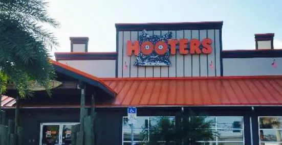 Hooters