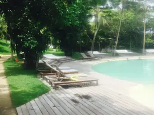 Madeiro Beach Bar & Restaurant