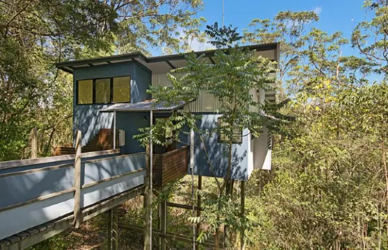 森林裏奧拉亭子別墅