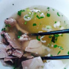 老贺家雅洁羊肉泡馍馆(总店) User Photo